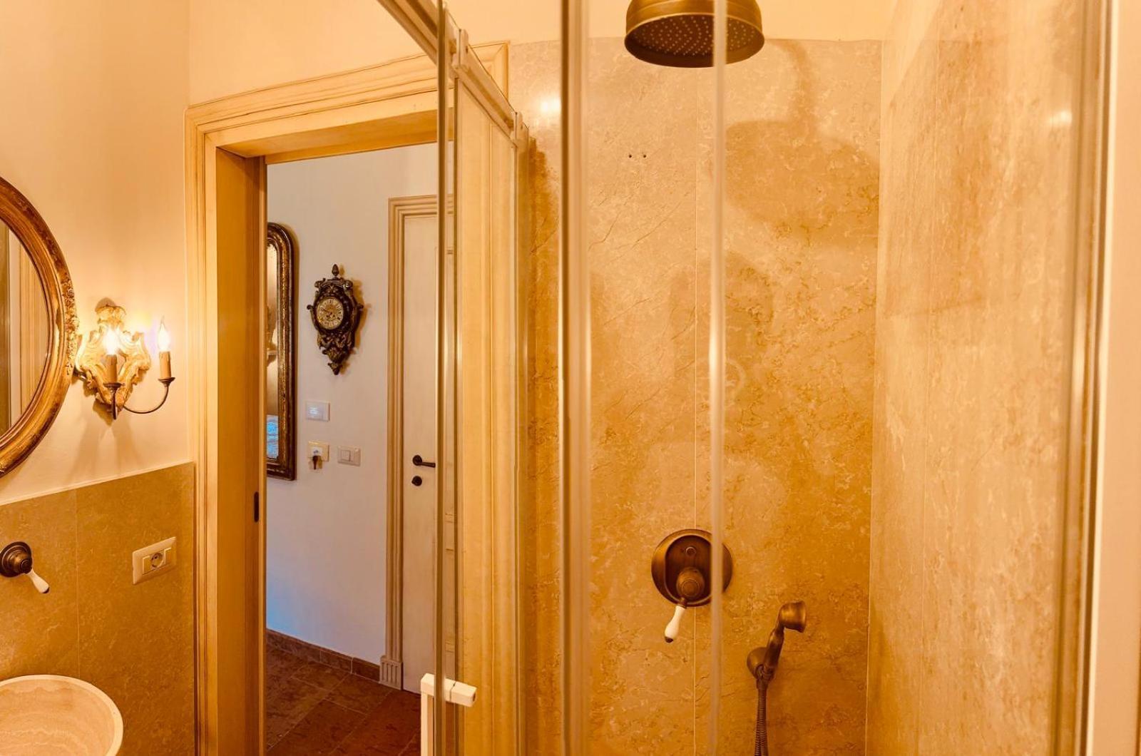 Bed and Breakfast La Casa Di Agartha Больсена Экстерьер фото